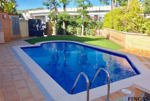 Adosado - Sale - Gava - Gava