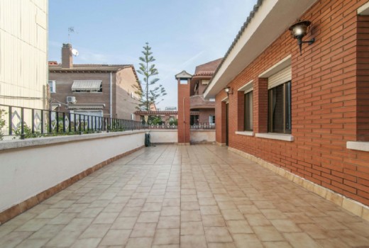 Chalet - Sale - Gava - Gava