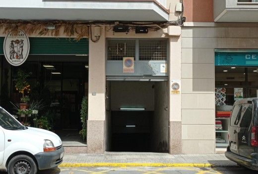 Parking - Sale - Vilafranca del Penedes -
                Poble nou