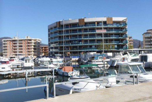 Piso - Продажа - Roses, Empuriabrava, L'Escala -
                1