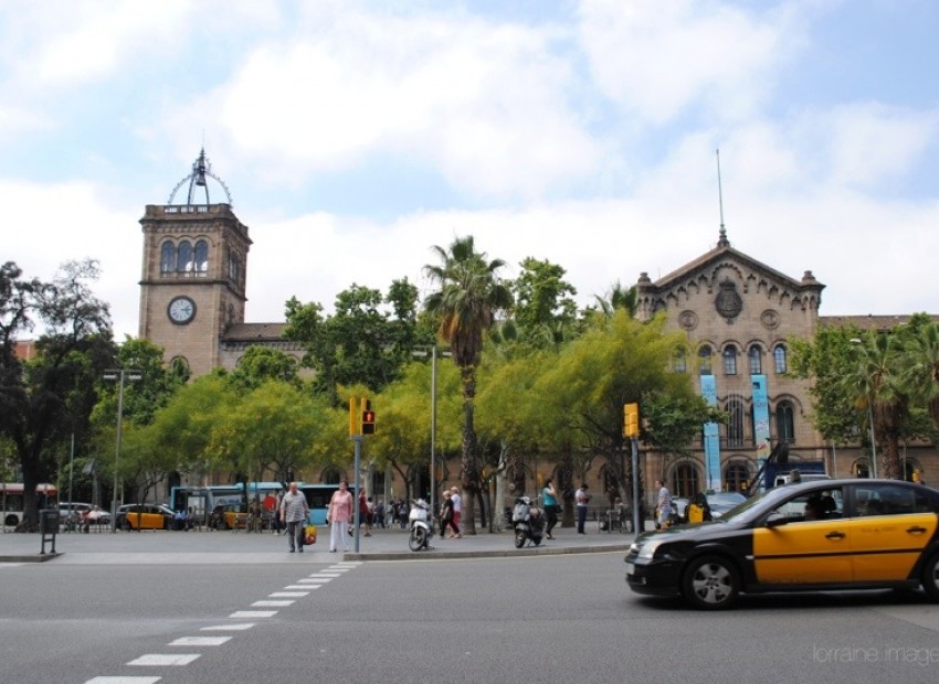 Продажа - Магазин -
Barcelona