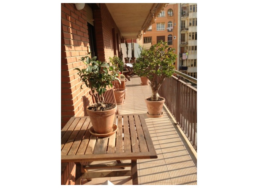 Продажа - Piso -
Eixample