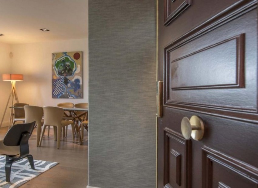 Продажа - Piso -
Sarrià-Sant Gervasi-Pedralbes