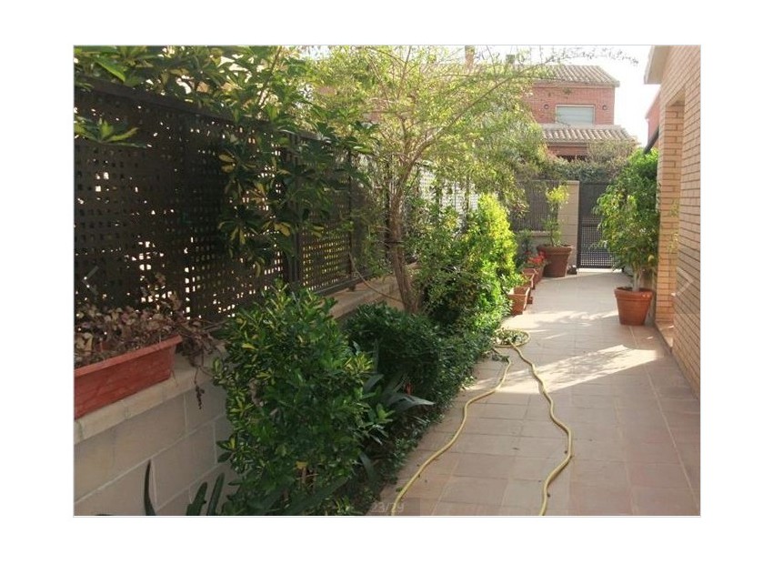 Продажа - Таунхаус -
Cambrils