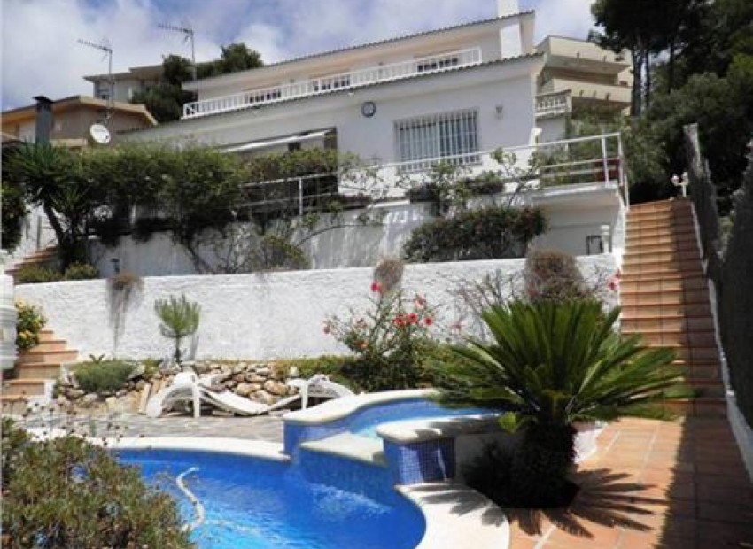 Продажа - Вилла -
Castelldefels