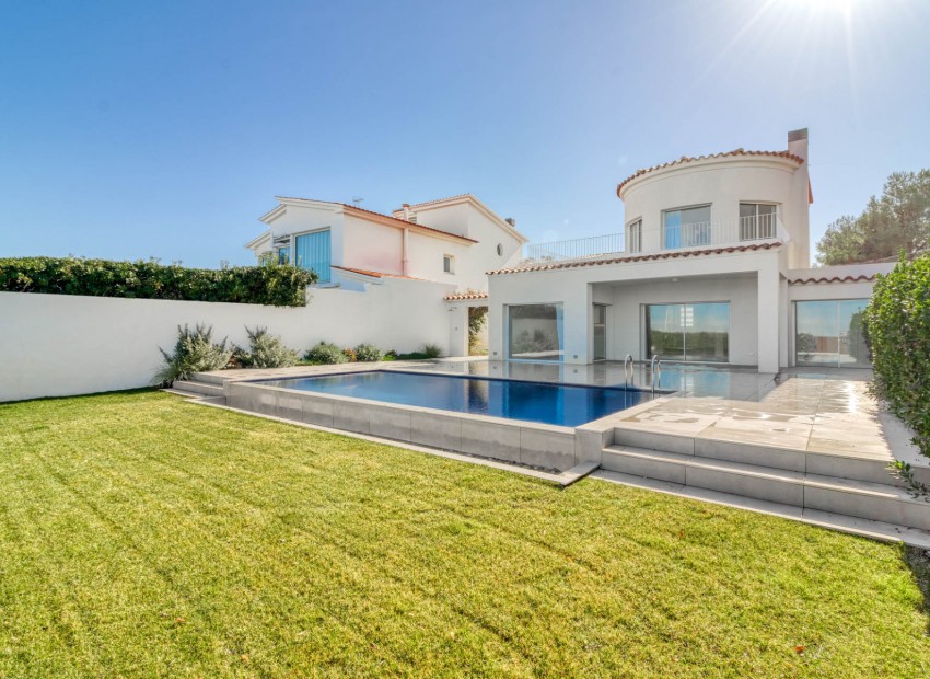 Продажа - Вилла -
Roses, Empuriabrava, L'Escala - 1