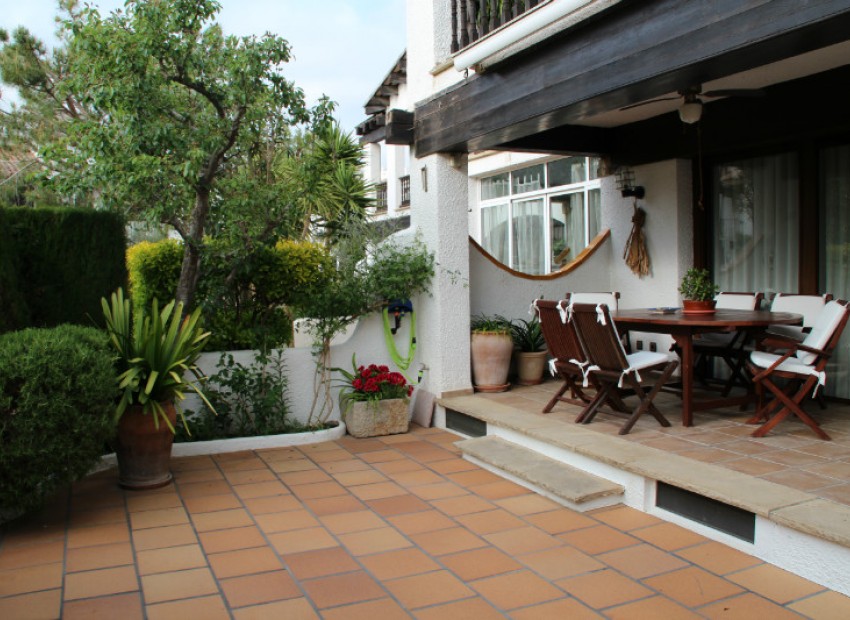 Sale - Adosado -
Calafell