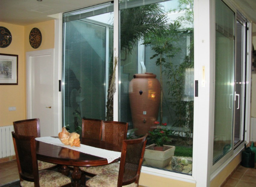 Sale - Adosado -
Cambrils