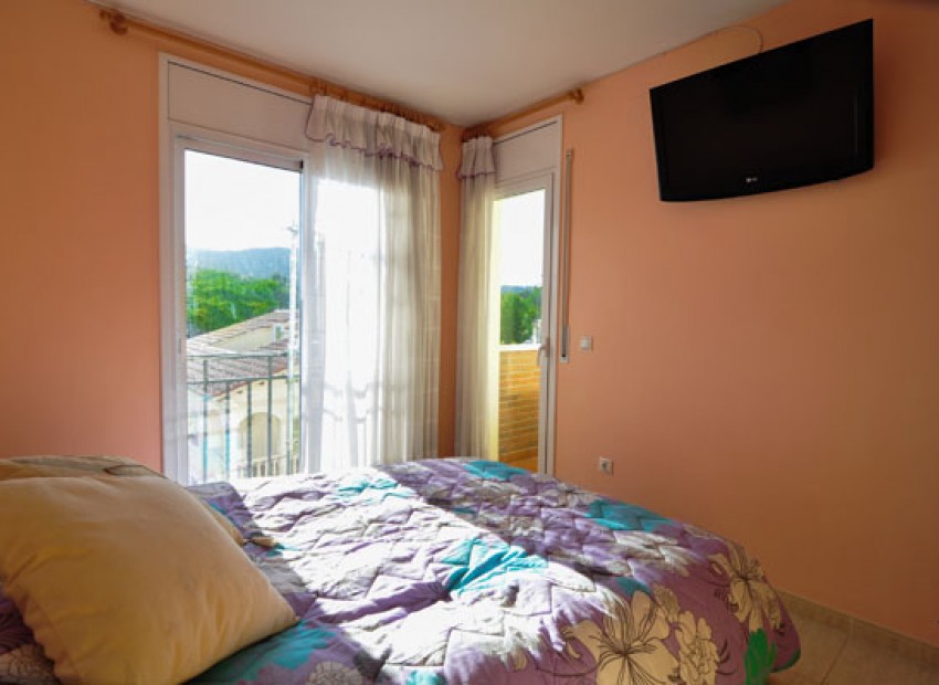 Sale - Adosado -
Roda de Bara