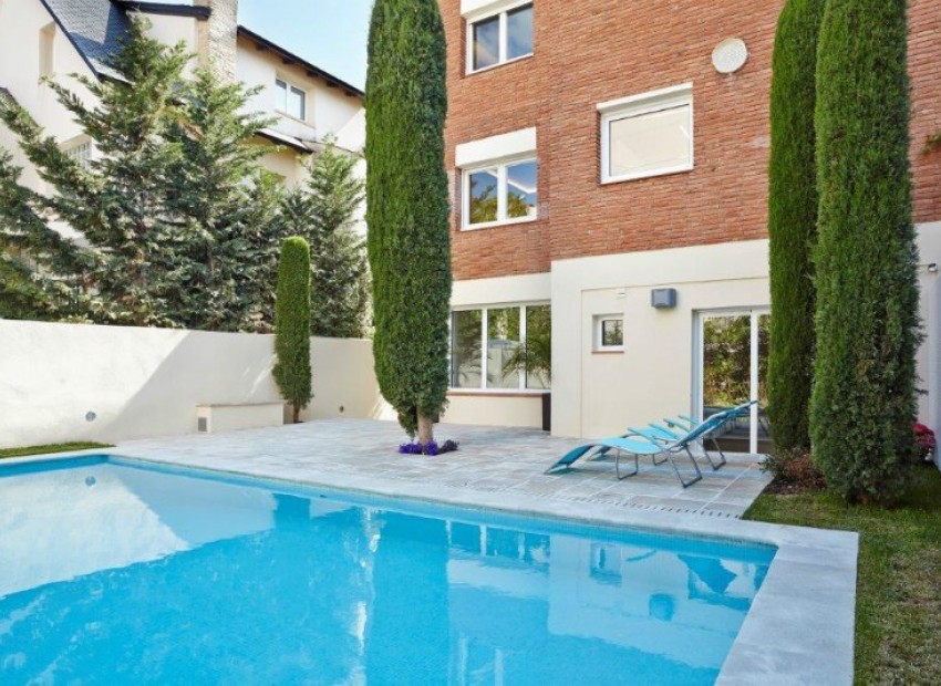 Sale - Adosado -
Sarrià-Sant Gervasi-Pedralbes