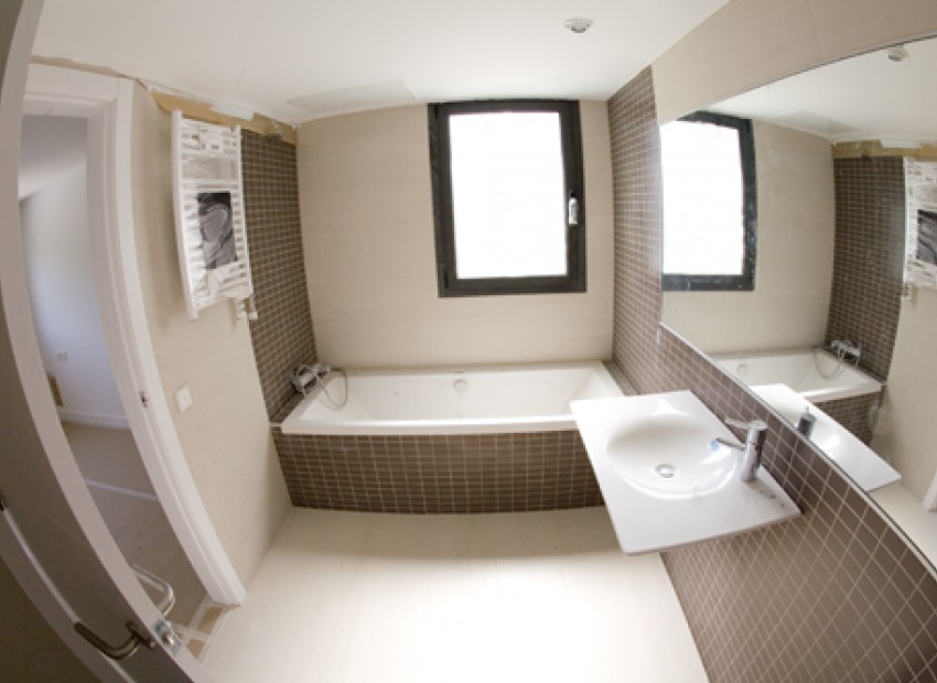 Sale - Chalet -
Barcelona