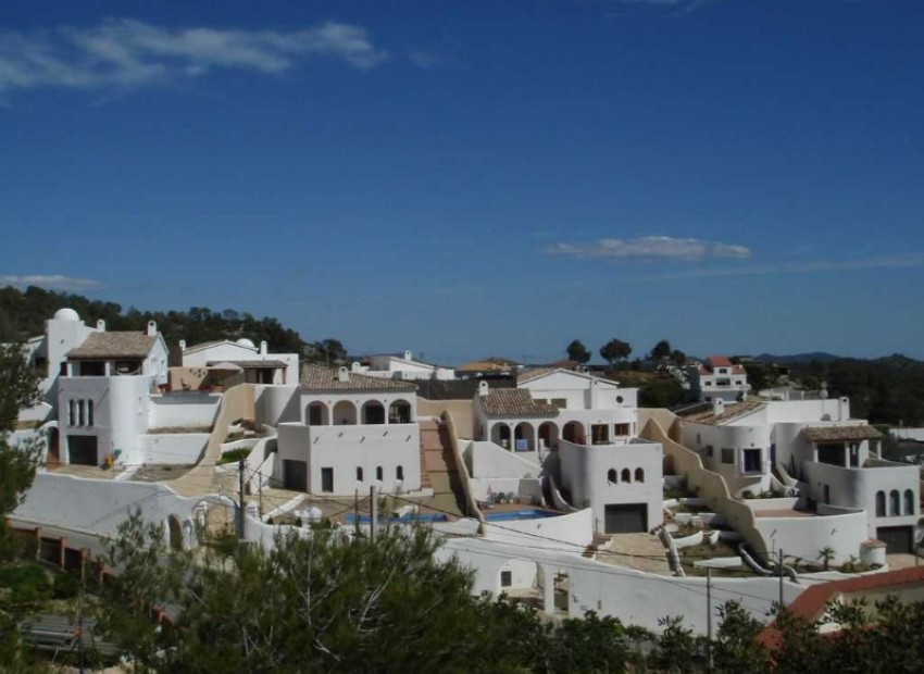 Sale - Chalet -
Barcelona