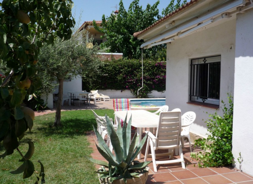 Sale - Chalet -
Calafell