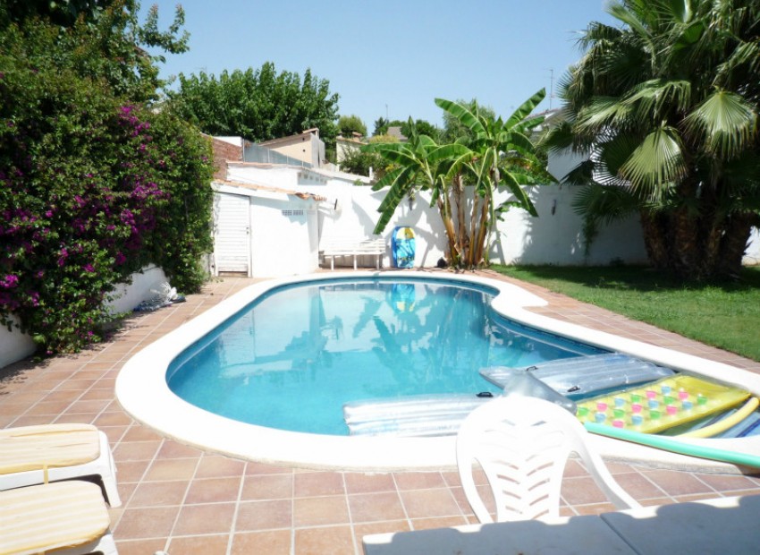 Sale - Chalet -
Calafell