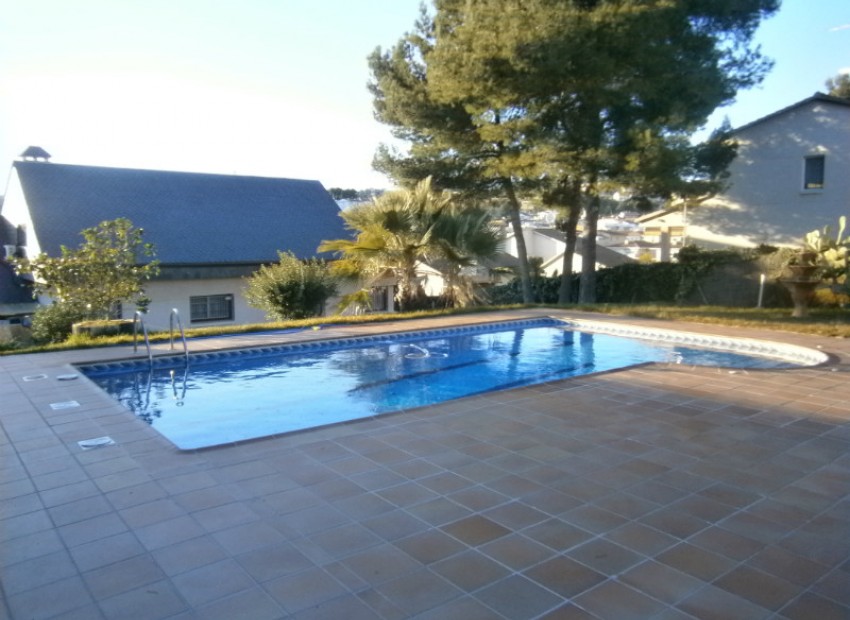 Sale - Chalet -
Calafell