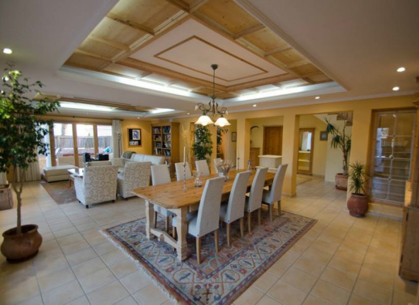 Sale - Chalet -
Calafell