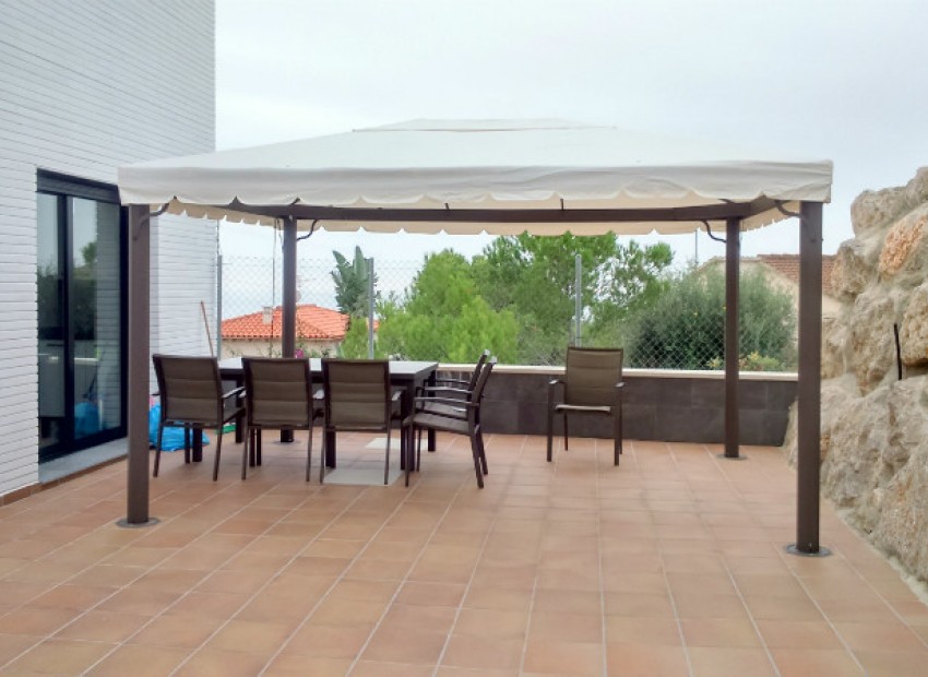 Sale - Chalet -
Calafell