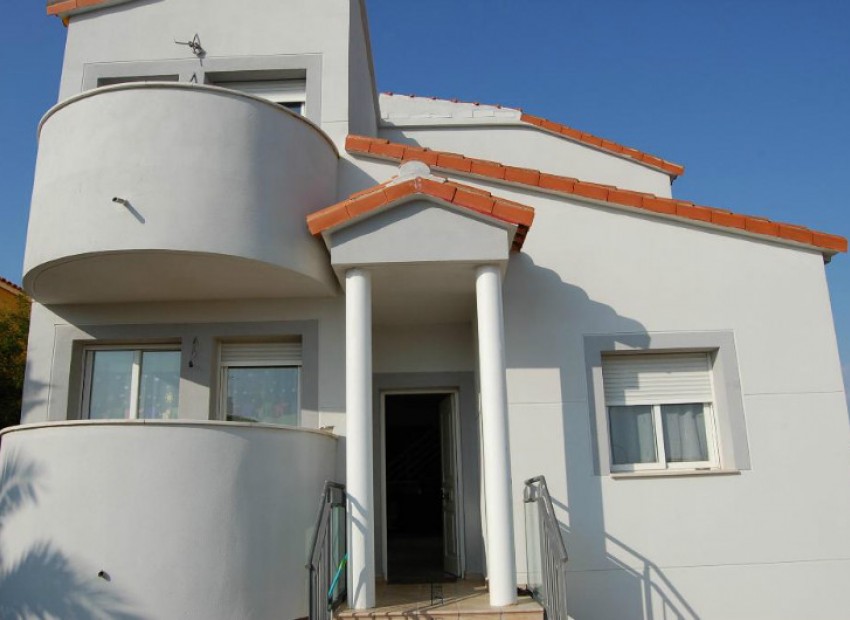 Sale - Chalet -
Cambrils