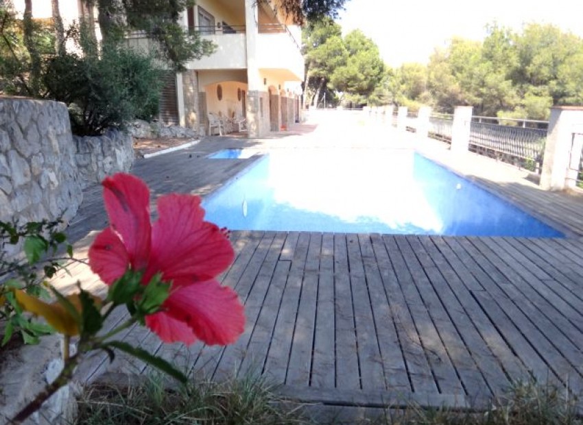Sale - Chalet -
Castelldefels