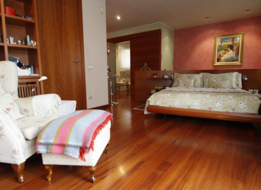 Sale - Chalet -
Castelldefels