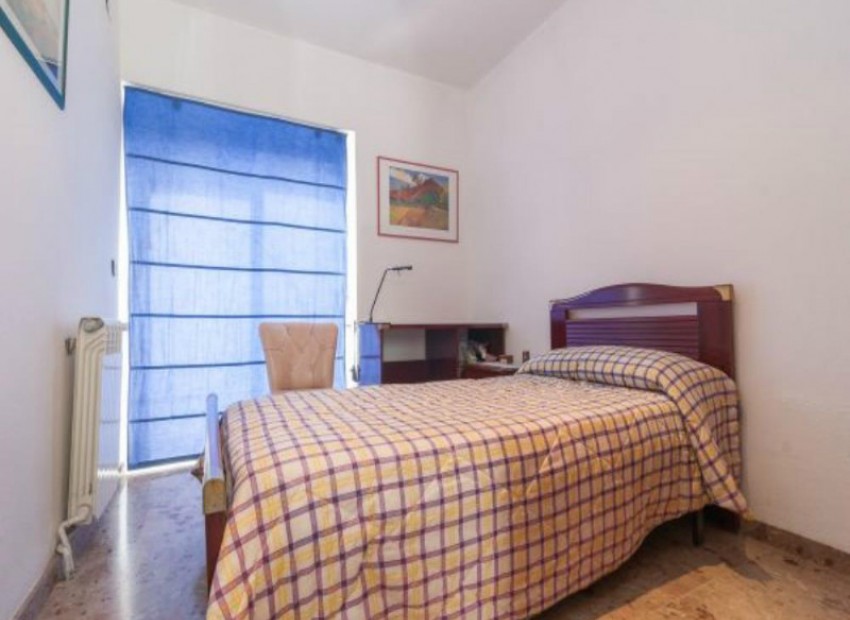 Sale - Chalet -
Castelldefels