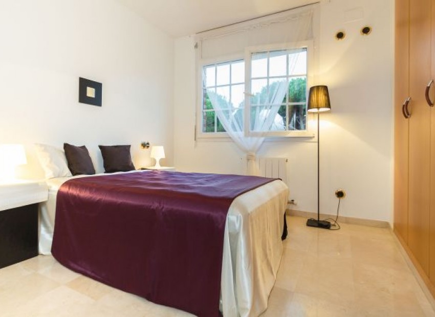 Sale - Chalet -
Gava