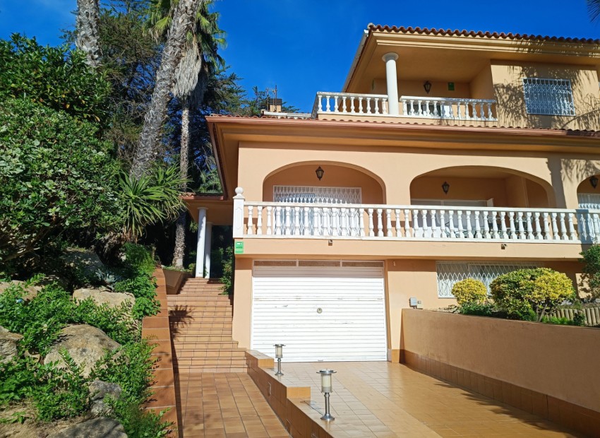 Sale - Chalet -
Lloret de mar - Blanes - Tossa de mar - 1