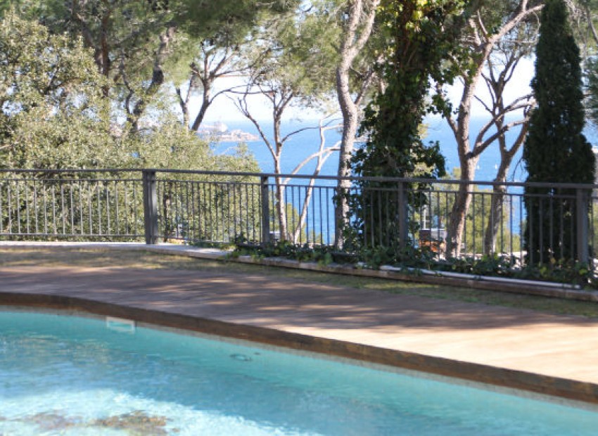 Sale - Chalet -
Patja de Aro - Sant Feliu de Guixols - Sant Antoni de Calonge - Costa