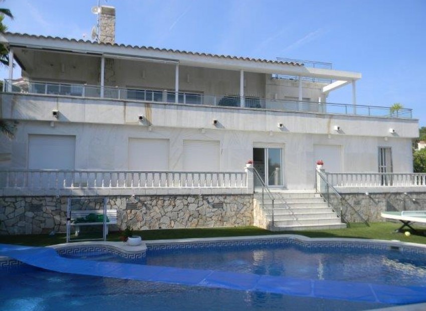Sale - Chalet -
Patja de Aro - Sant Feliu de Guixols - Sant Antoni de Calonge - Costa