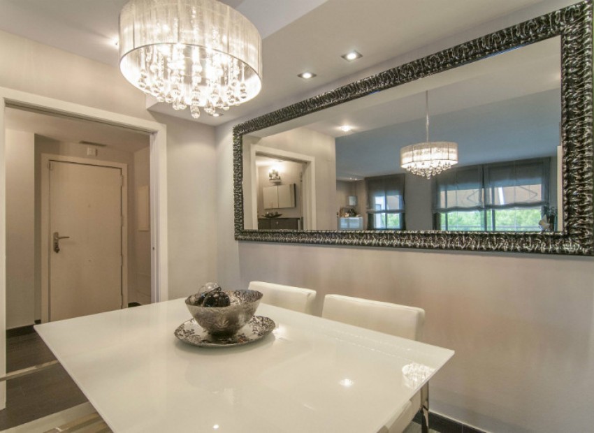 Sale - Piso -
Barcelona