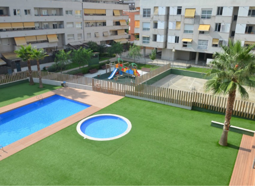 Sale - Piso -
Barcelona