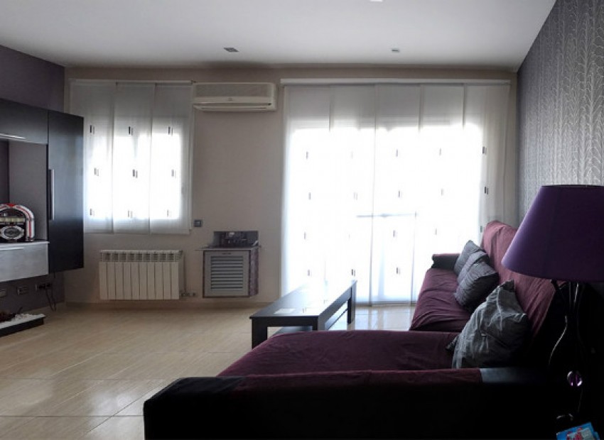 Sale - Piso -
Barcelona