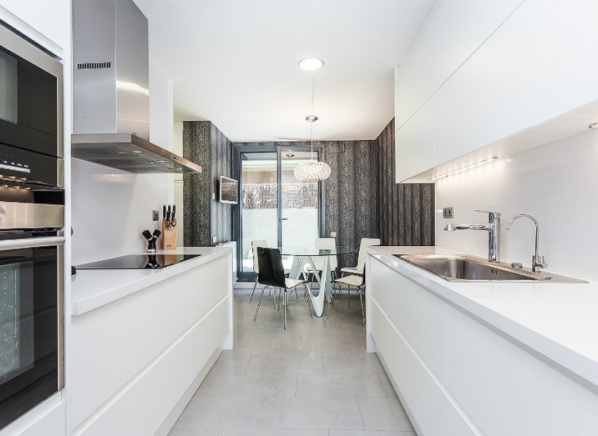 Sale - Piso -
Barcelona