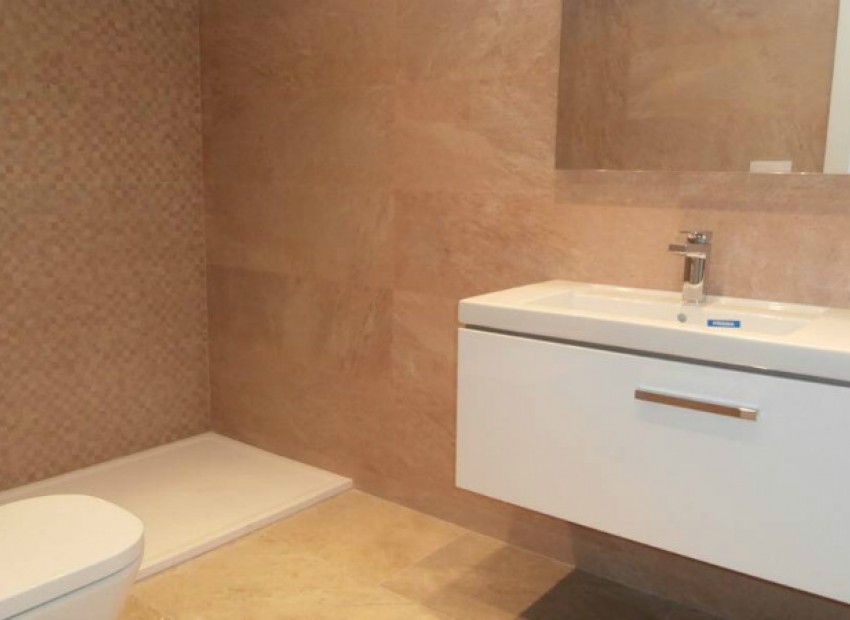 Sale - Piso -
Barcelona