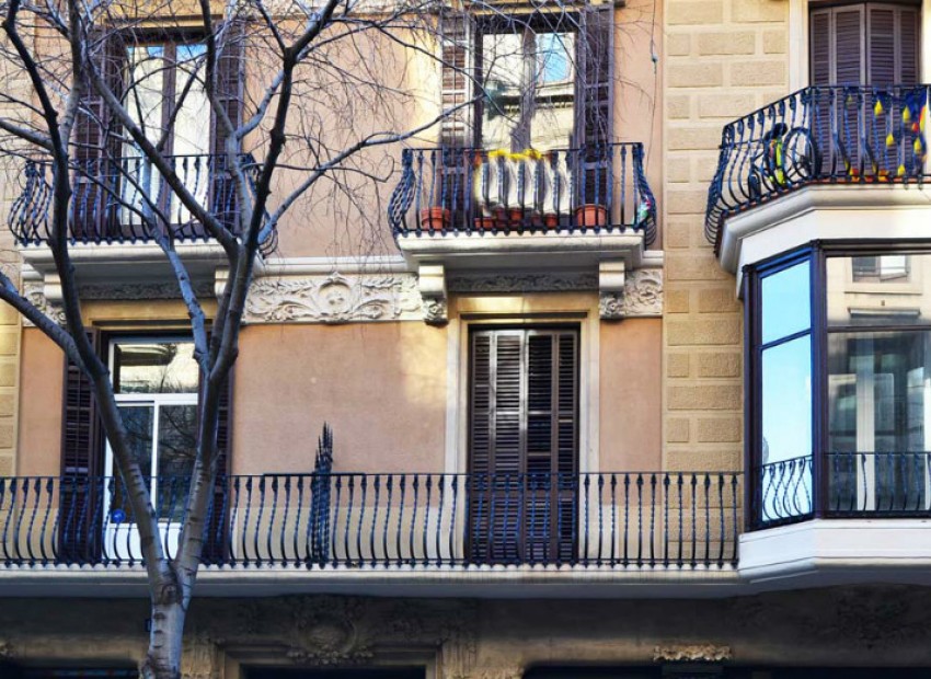 Sale - Piso -
Barcelona