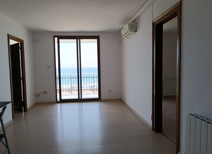Sale - Piso -
Calafell