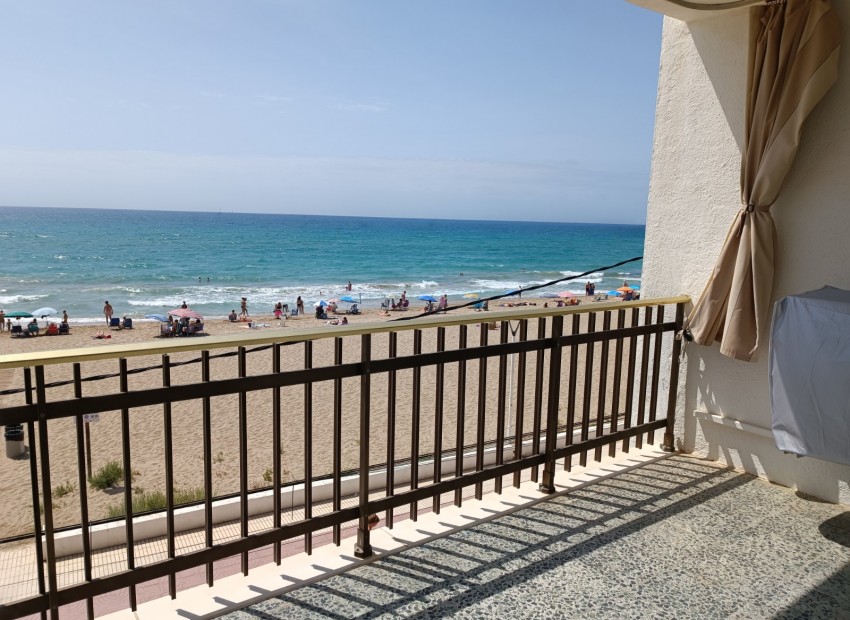 Sale - Piso -
Calafell