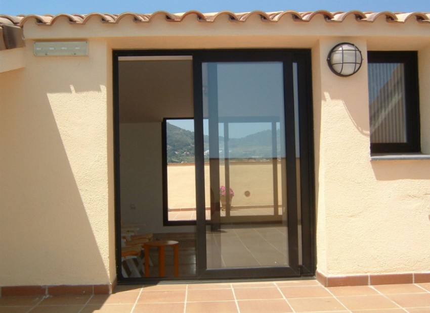 Sale - Piso -
Calella