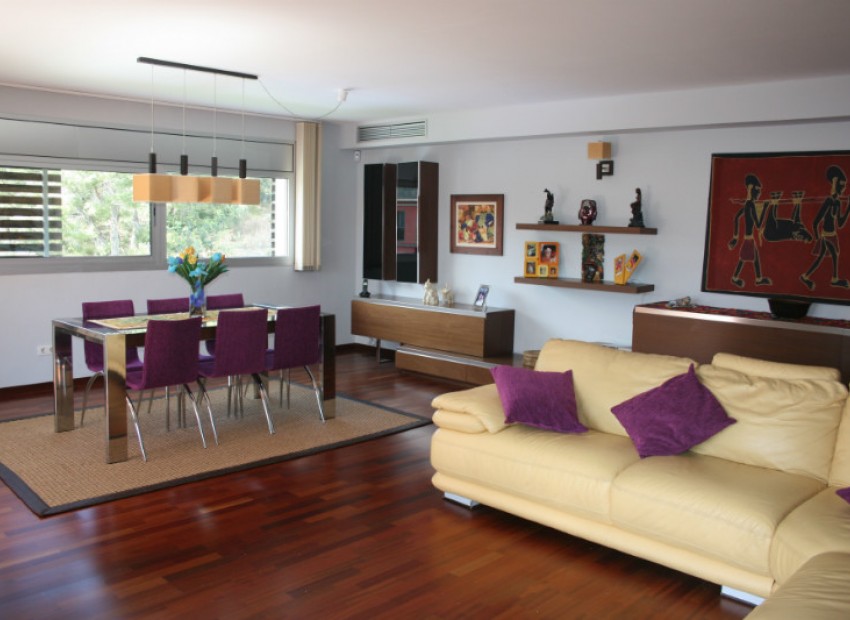 Sale - Piso -
Castelldefels