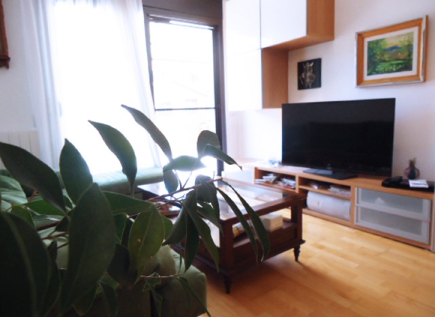 Sale - Piso -
Castelldefels