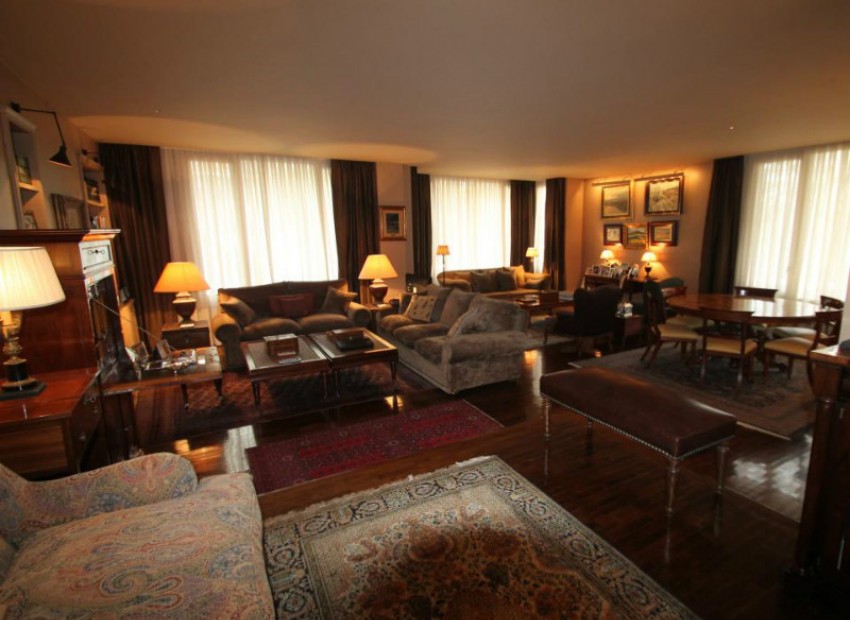 Sale - Piso -
Sarrià-Sant Gervasi-Pedralbes