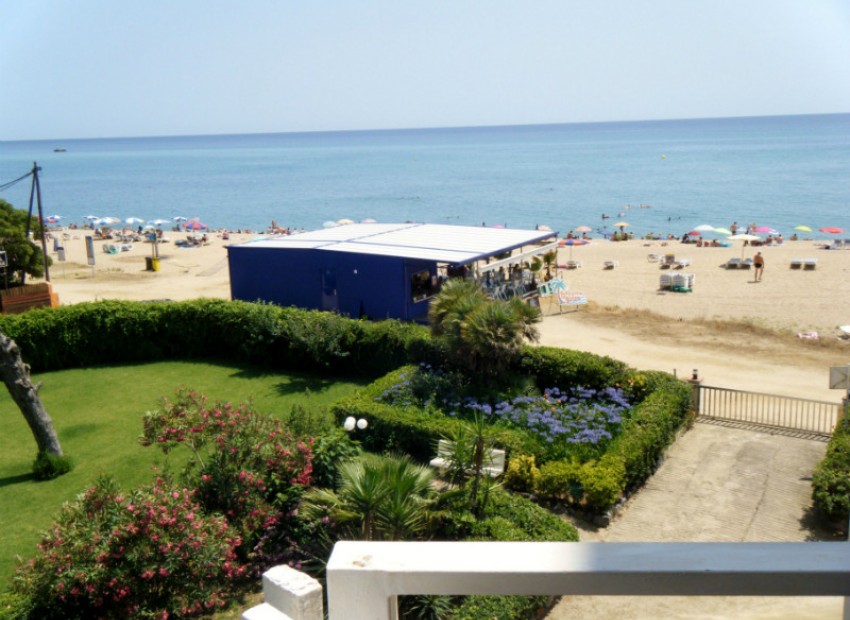 Venda - Piso -
Barcelona