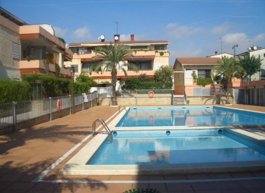 Venda - Piso -
Coma Ruga