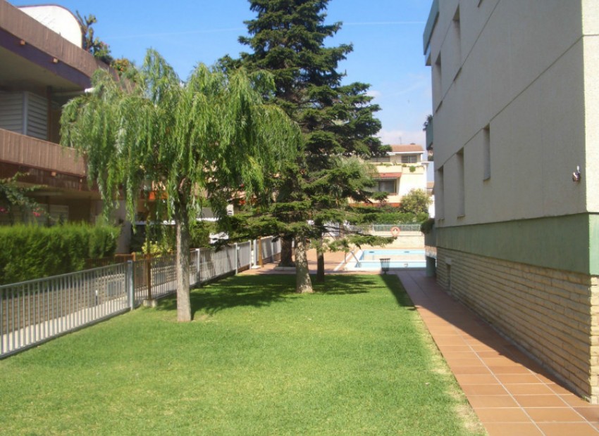 Venda - Piso -
Coma Ruga