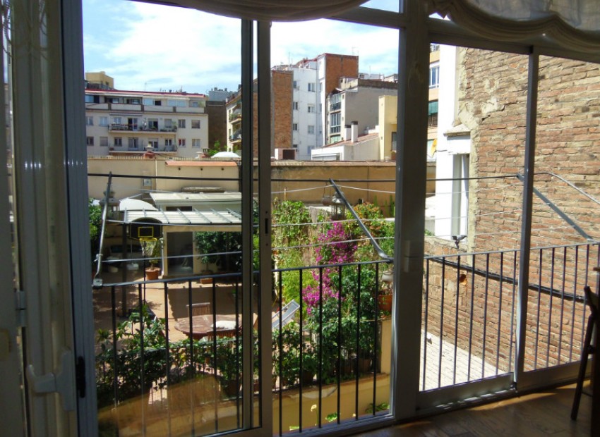 Venda - Piso -
Eixample