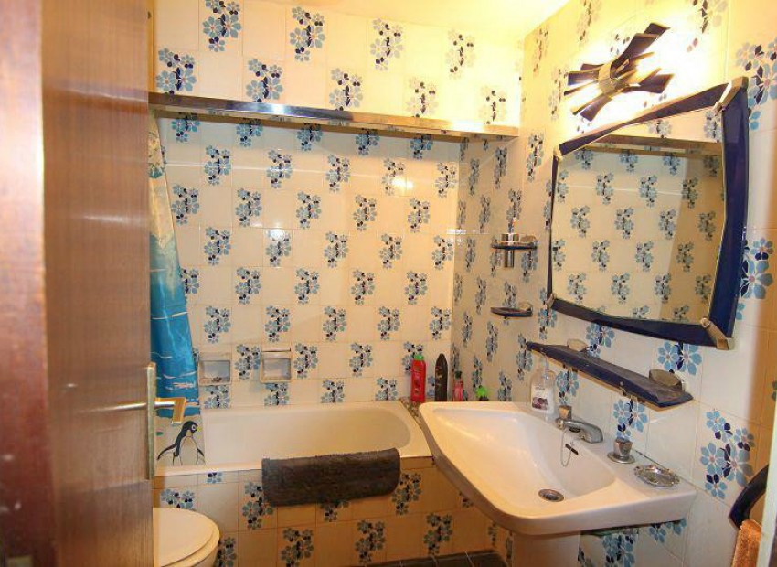 Venda - Piso -
Patja de Aro - Sant Feliu de Guixols - Sant Antoni de Calonge - Costa