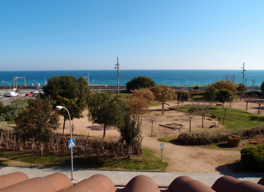 Venta - Adosado -
Barcelona