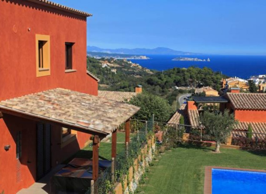 Venta - Adosado -
Begur, Calella de Palafrugell - mar