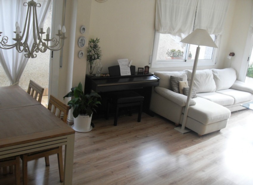 Venta - Adosado -
Calella