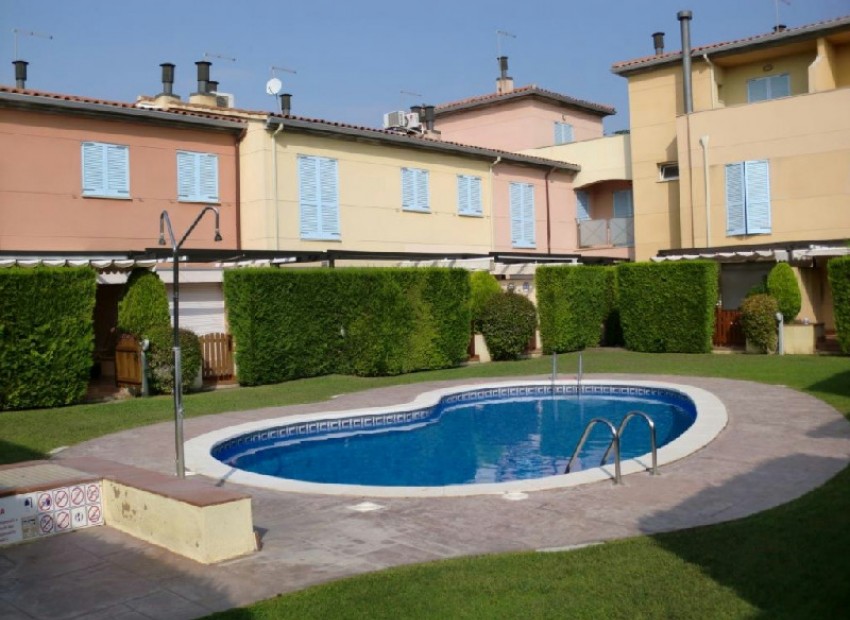 Venta - Adosado -
Cambrils